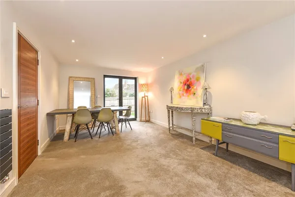 Sunte Avenue, Lindfield, RH16 photo 3
