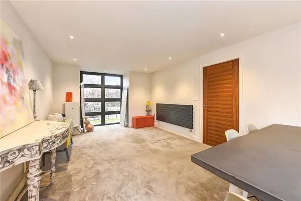 Sunte Avenue, Lindfield, RH16 photo 4