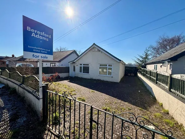 Wrexham Road, Penyffordd, Chester, Fl...