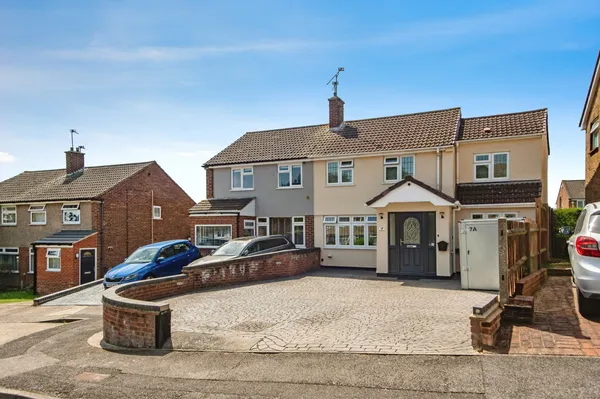 North Bank Close, ROCHESTER, Kent, ME2