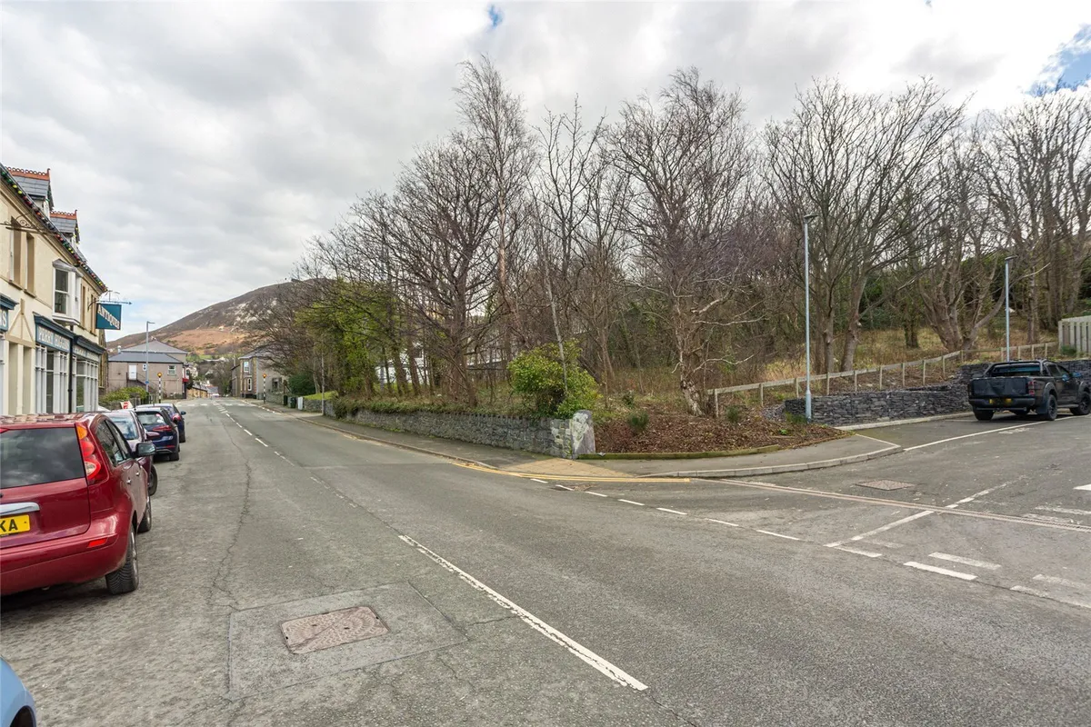 Bangor Road, Penmaenmawr, Conwy, LL34