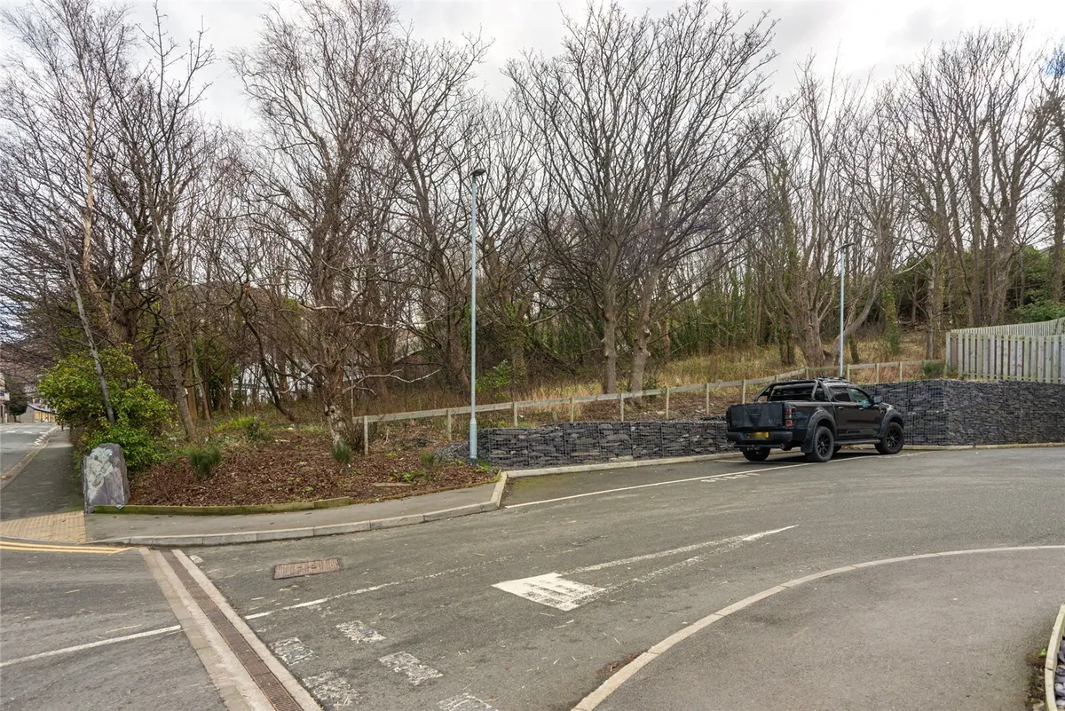 Bangor Road, Penmaenmawr, Conwy, LL34