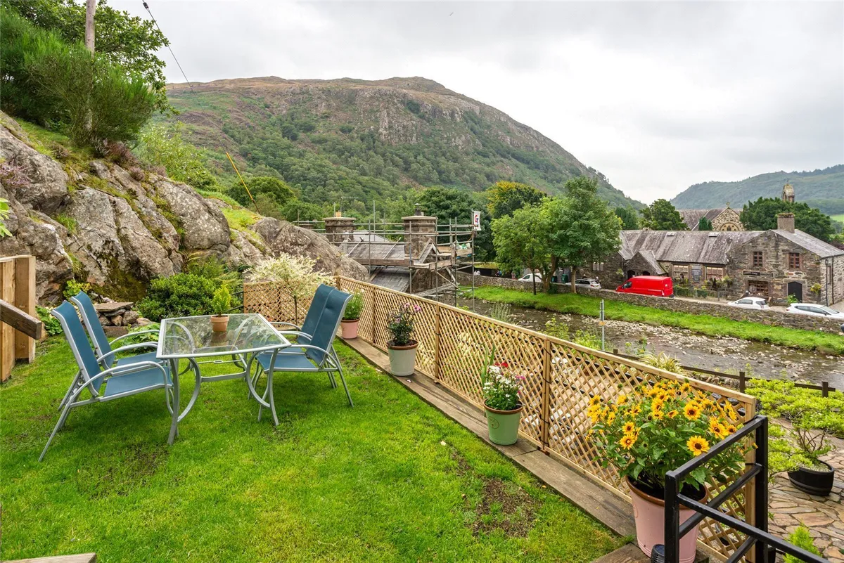 Smith Street, Beddgelert, Caernarfon, Gwynedd, LL55
