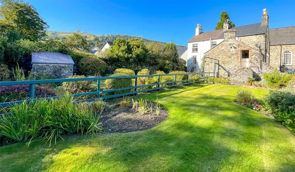 Rowen, Conwy, LL32