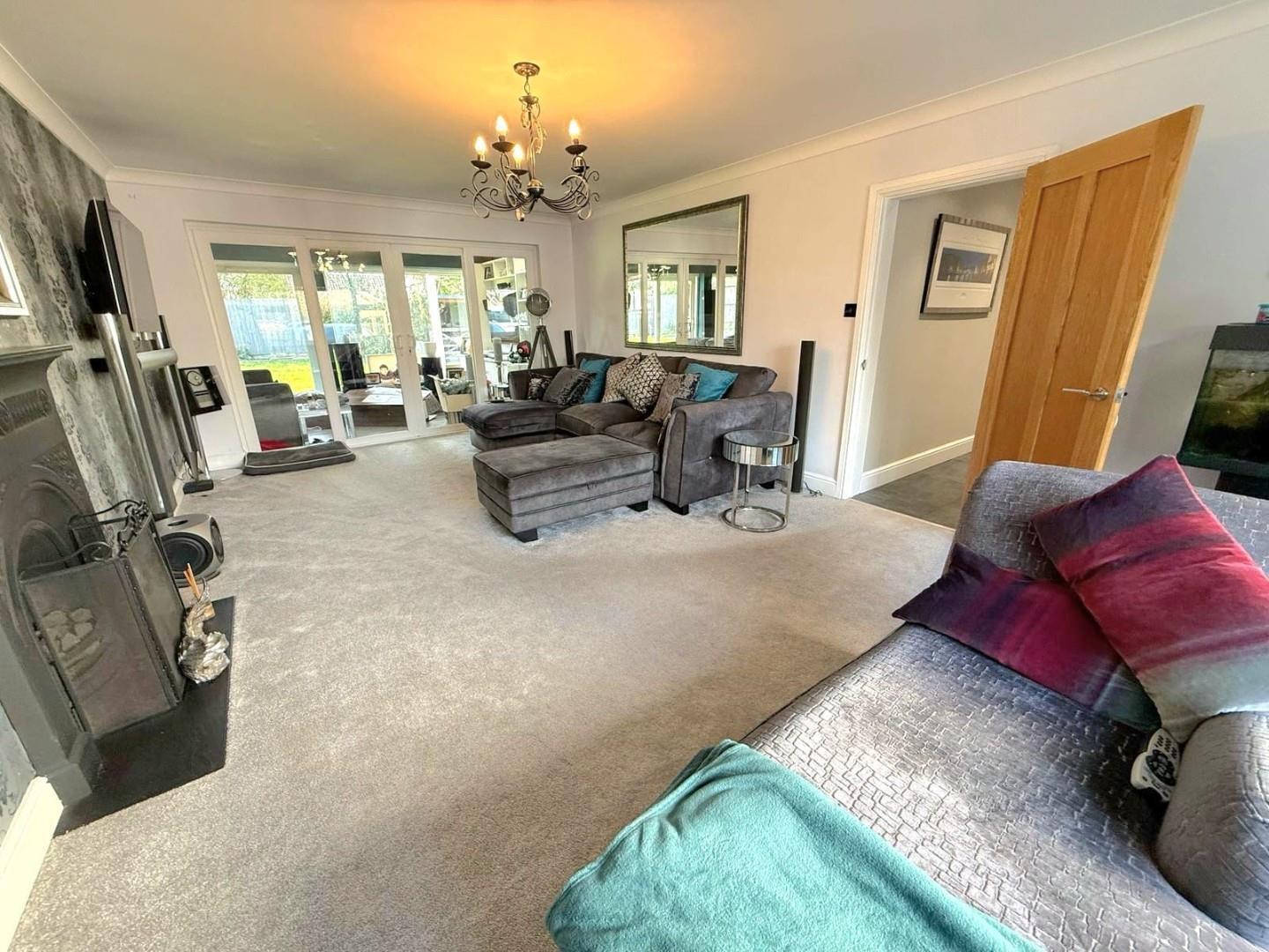 Lodge Avenue, Collingtree Image 3