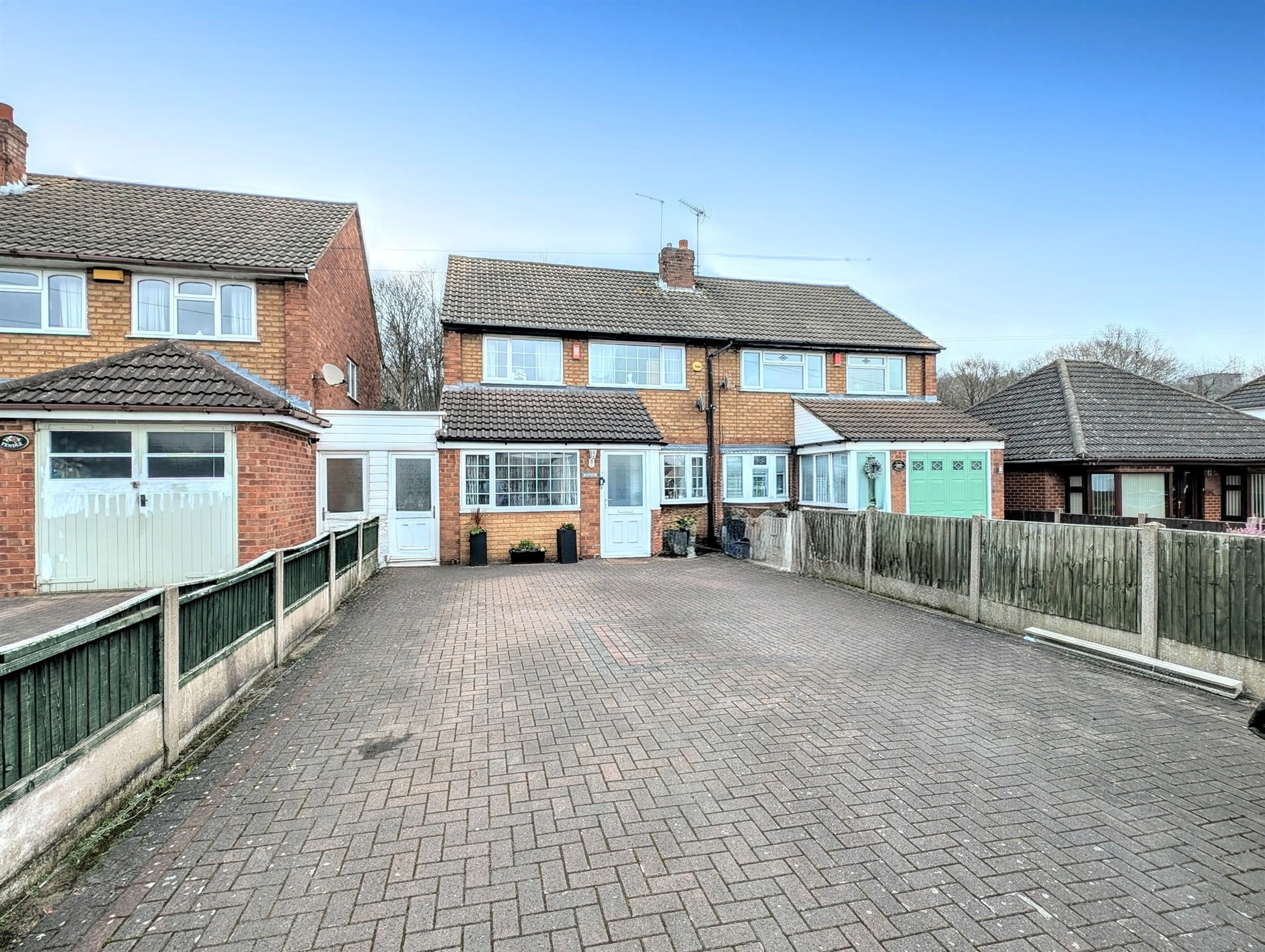Property photo 0