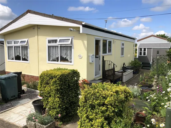 Central Avenue, Althorne, Chelmsford,...