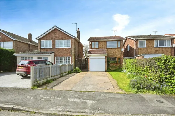 Mickledale Close, Bilsthorpe, Newark,...