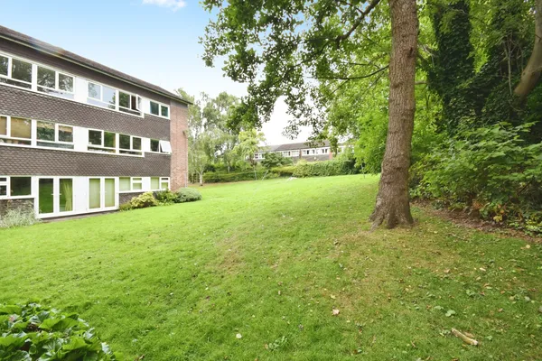 Lawngreen Avenue, Manchester, Greater...