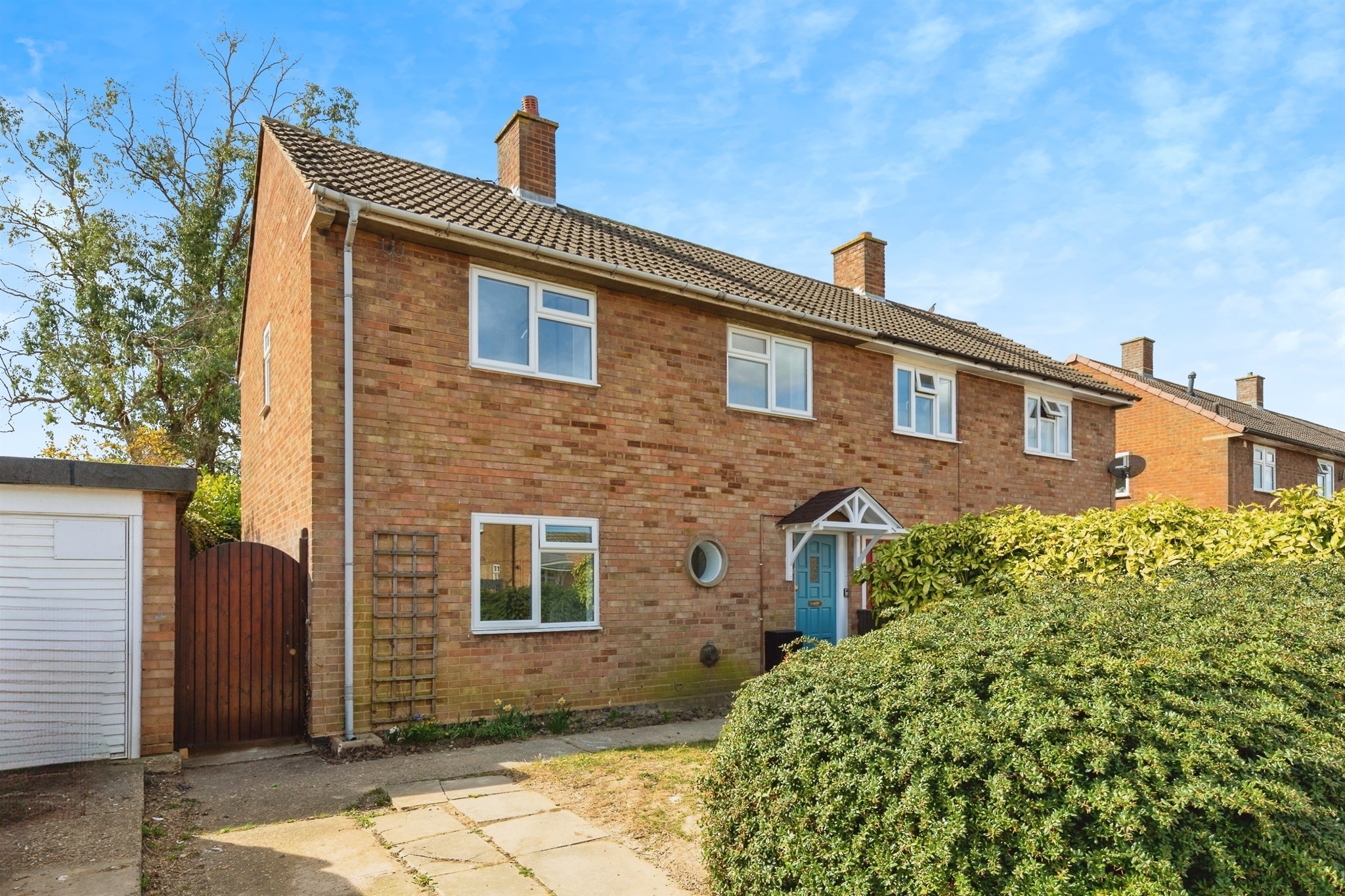 2 bedroom property in Caslon Way, Letchworth Garden City - Offers in ...