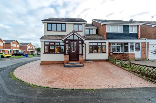Gainsbrook Crescent, Norton Canes, Ca...