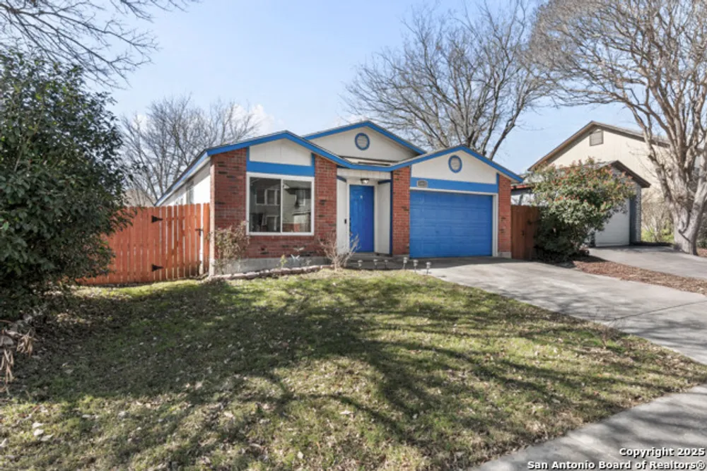 6862 Flaming Ridge Dr, Converse, TX 78109