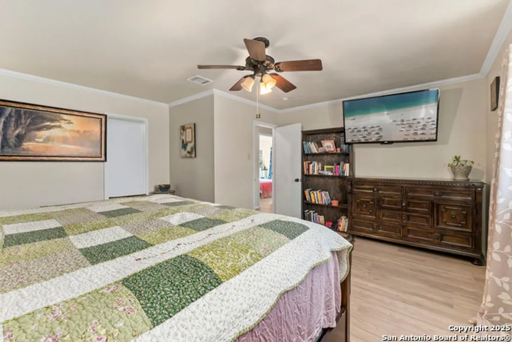 6862 Flaming Ridge Dr, Converse, TX 78109