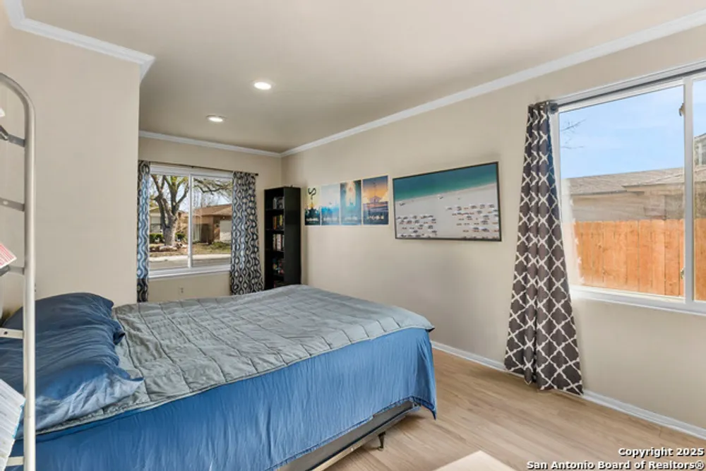 6862 Flaming Ridge Dr, Converse, TX 78109