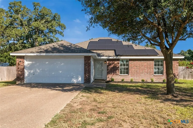 224 Headrick Dr, Robinson, TX 76706