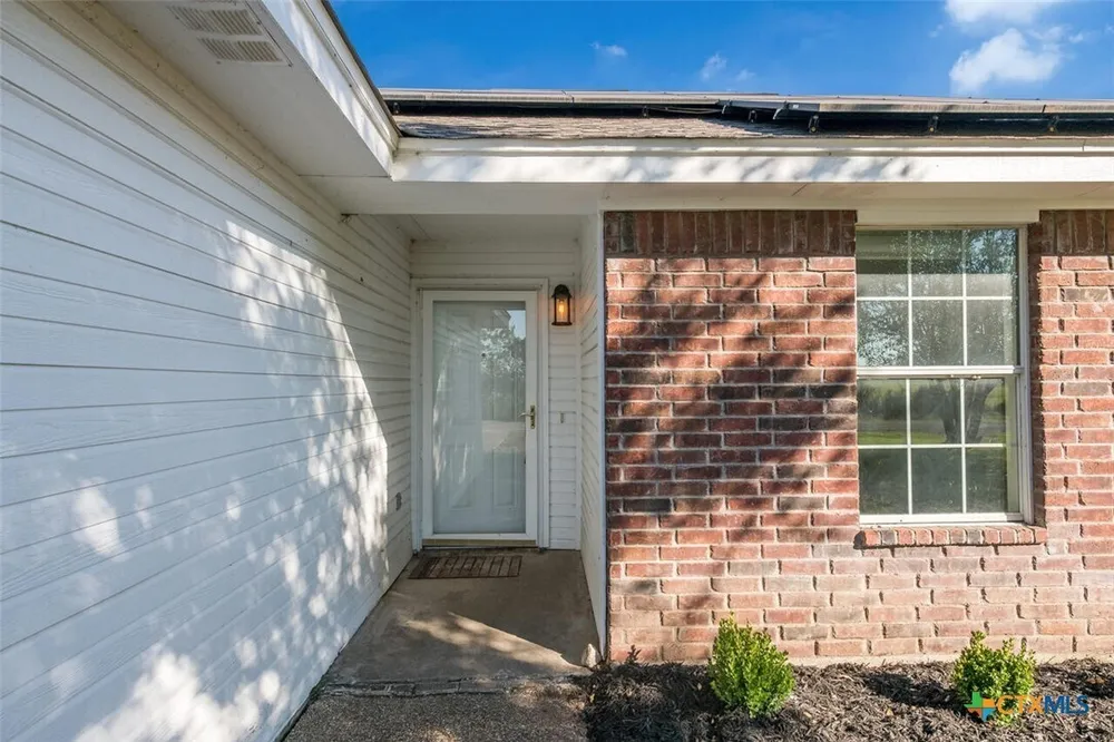 224 Headrick Dr, Robinson, TX 76706