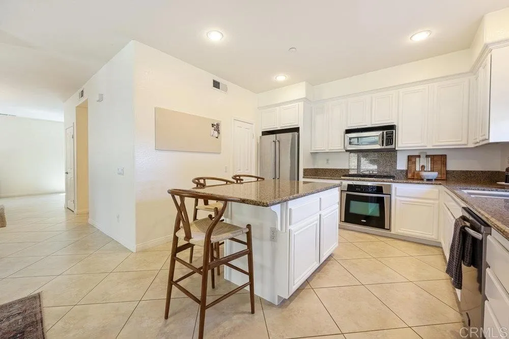 2284 Marquand Ct, Alpine, CA 91901
