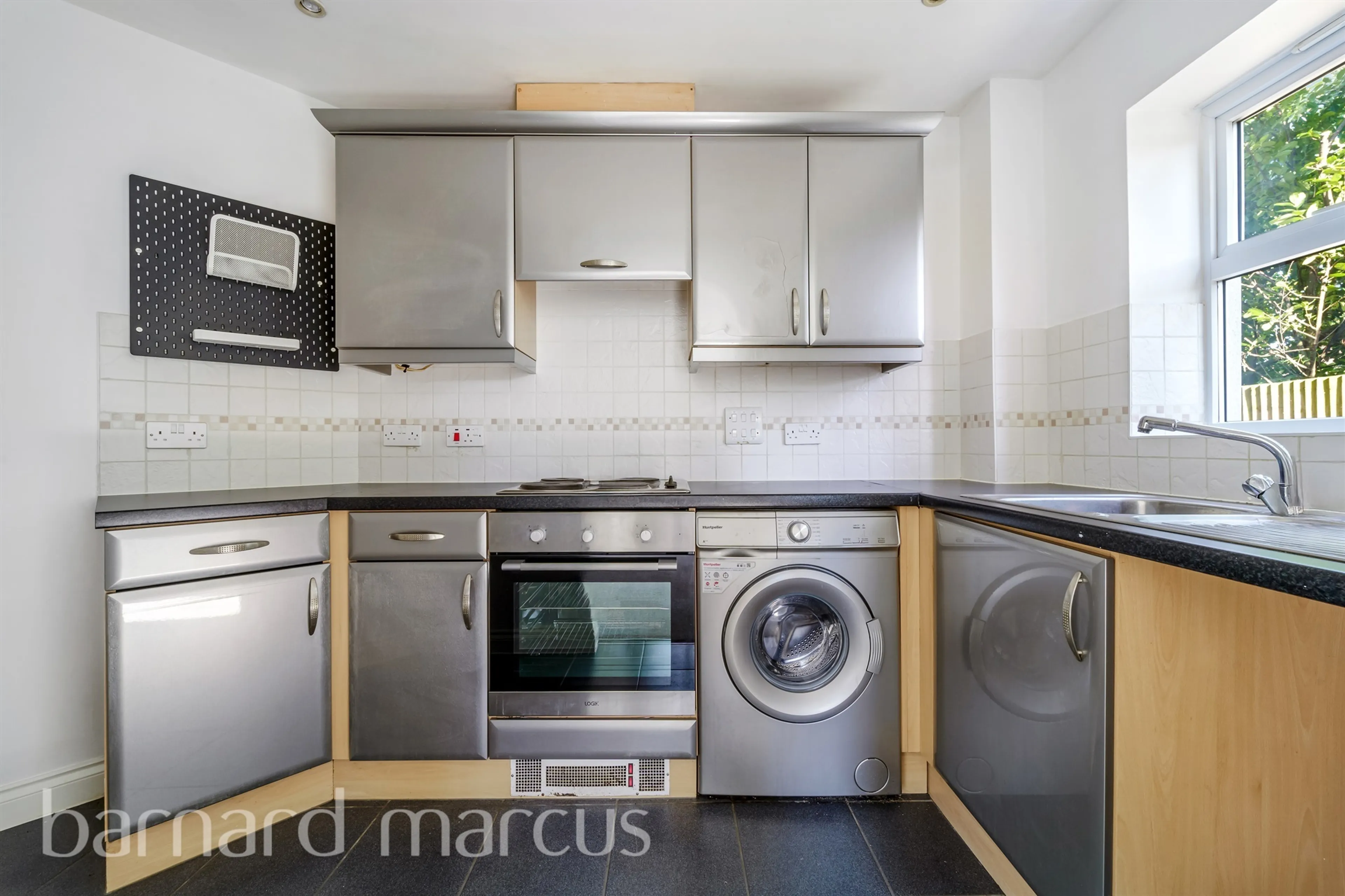 Property at International Way, Sunbury-On-Thames