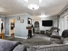 Dale Crescent, New Tupton, CHESTERFIELD thumb 2