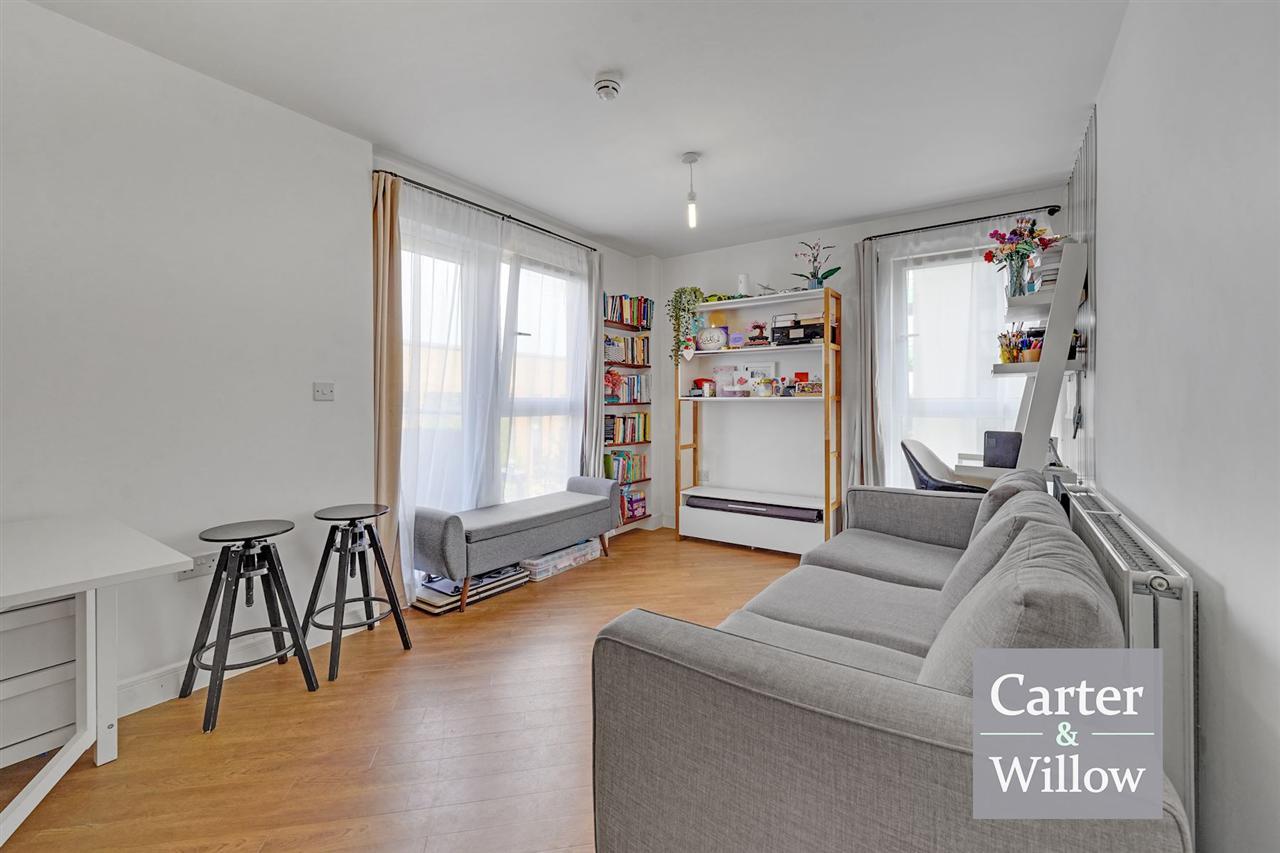 Roehampton House, 39 Academy Way, Essex Image 5