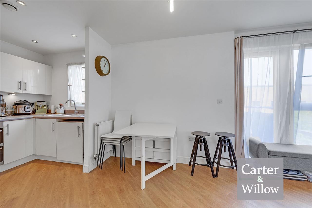 Roehampton House, 39 Academy Way, Essex Image 6