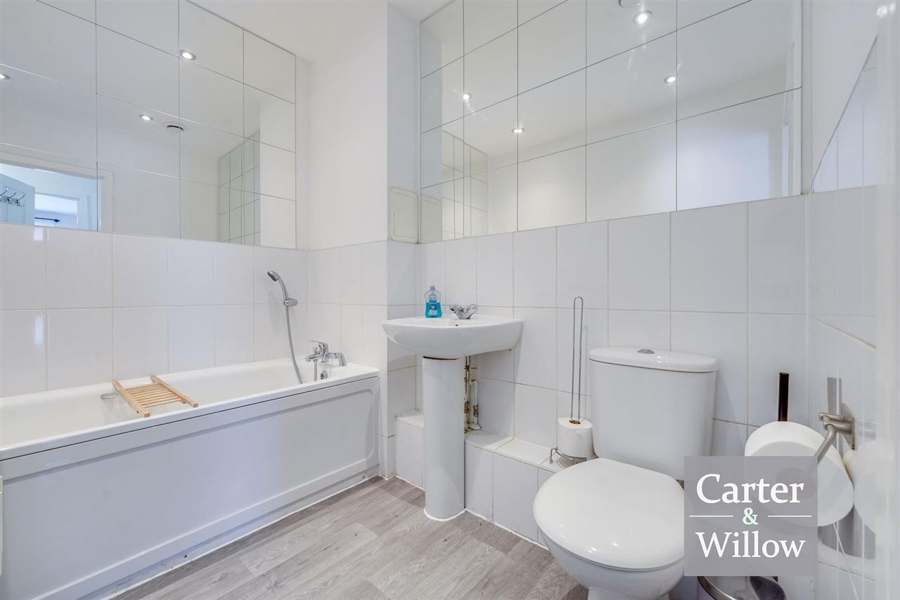 Roehampton House, 39 Academy Way, Essex Image 14