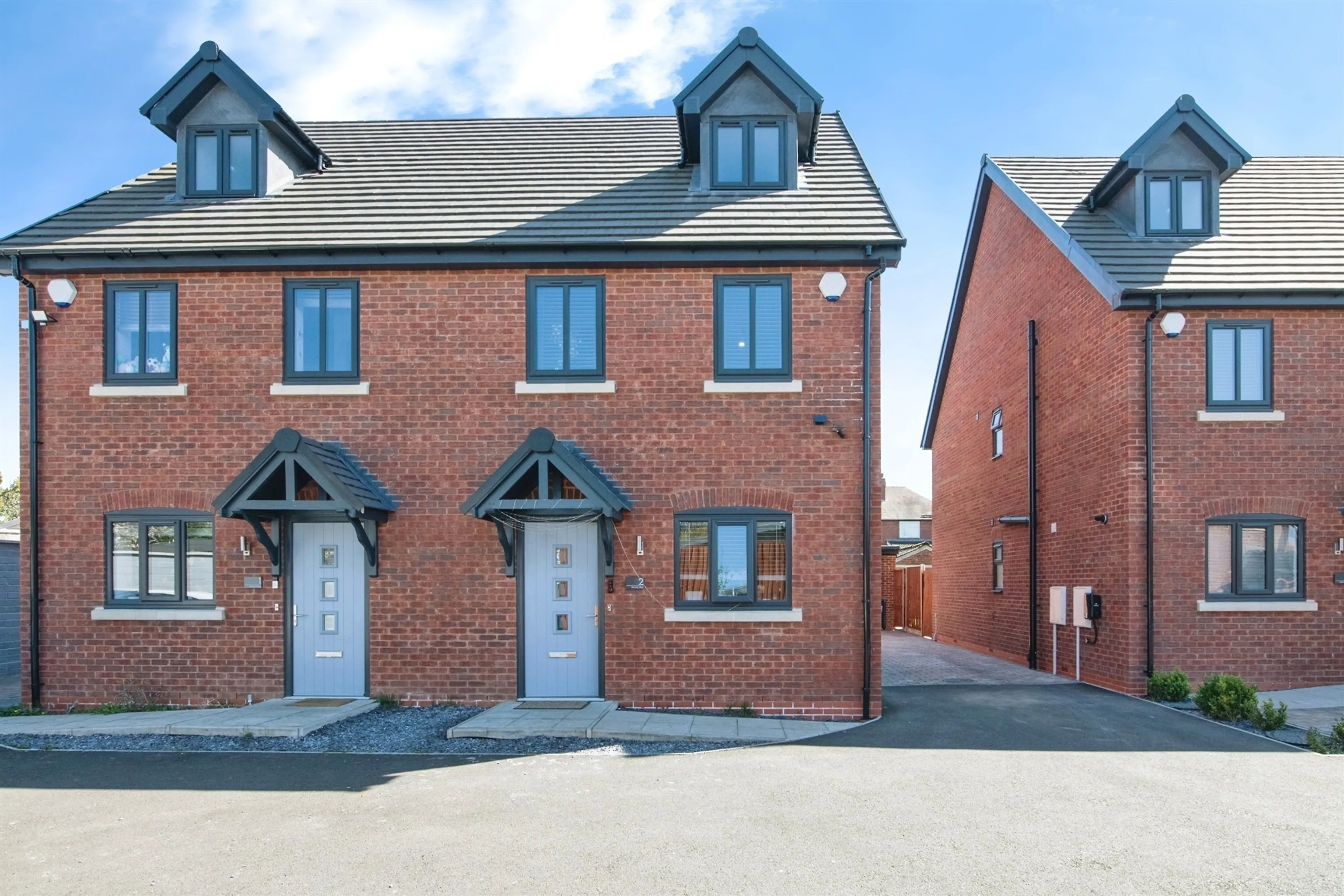 Property photo 0