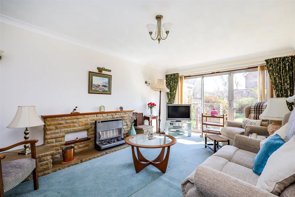 Property carousel item 4