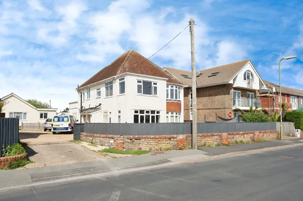 Southwood Road, Hayling Island, PO11