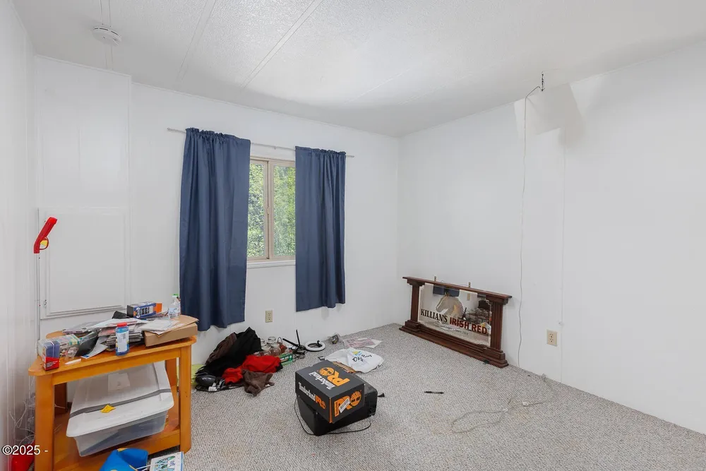 1460 NW Powe Dr, Seal Rock, OR 97376