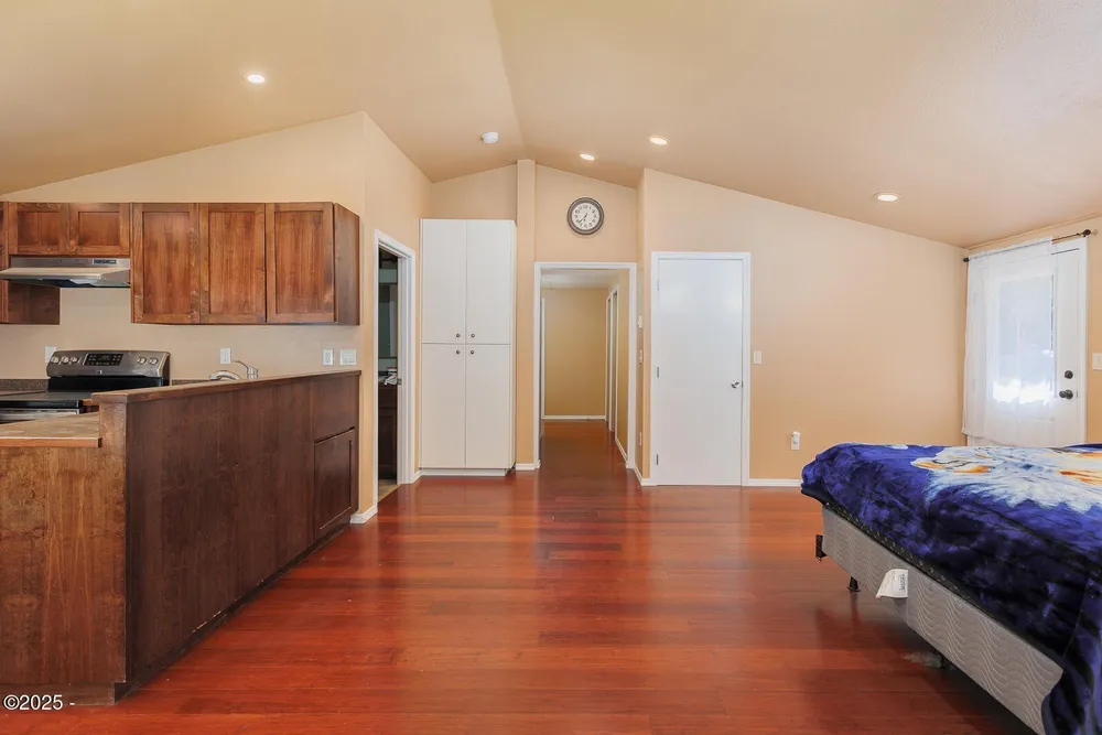 1460 NW Powe Dr, Seal Rock, OR 97376