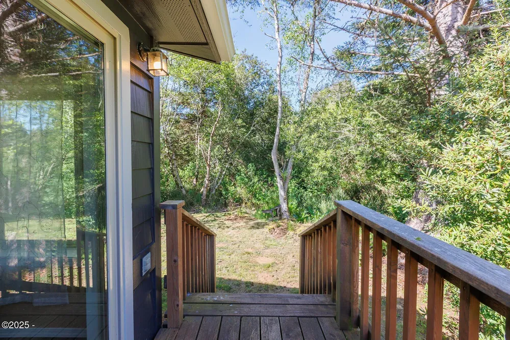 1460 NW Powe Dr, Seal Rock, OR 97376