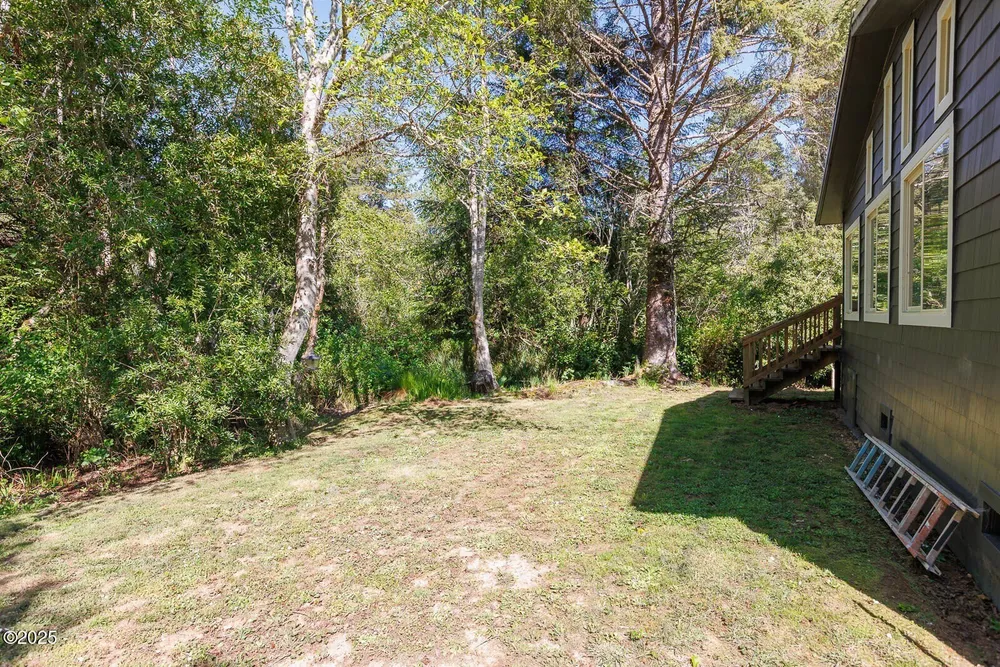 1460 NW Powe Dr, Seal Rock, OR 97376