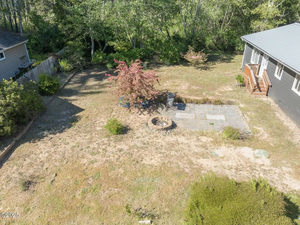1460 NW Powe Dr, Seal Rock, OR 97376