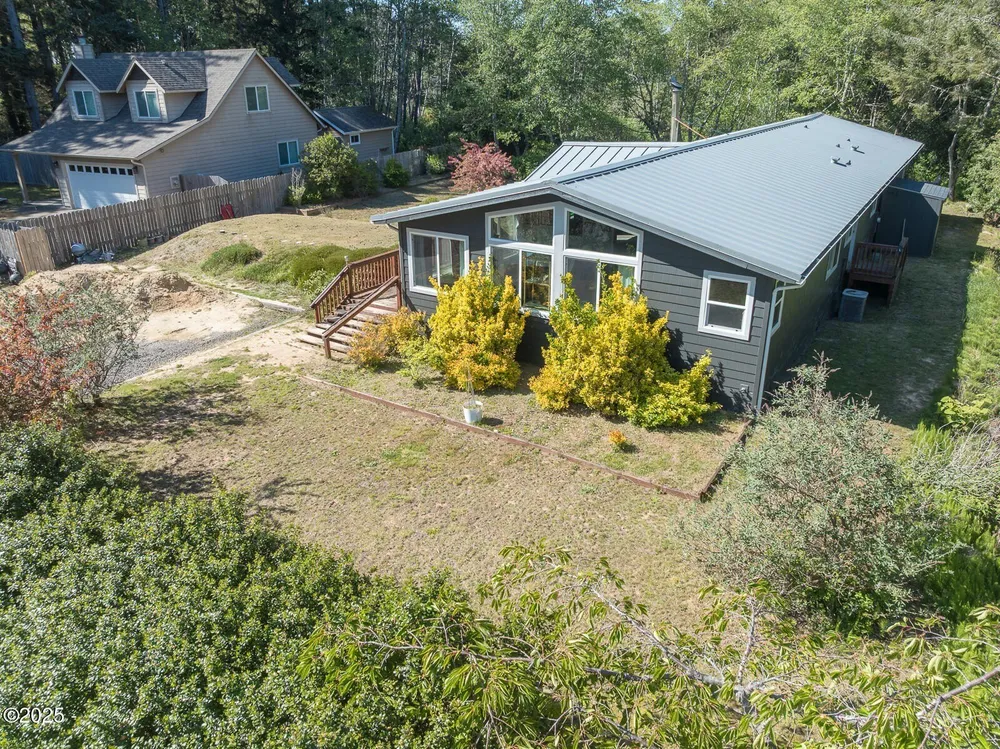 1460 NW Powe Dr, Seal Rock, OR 97376