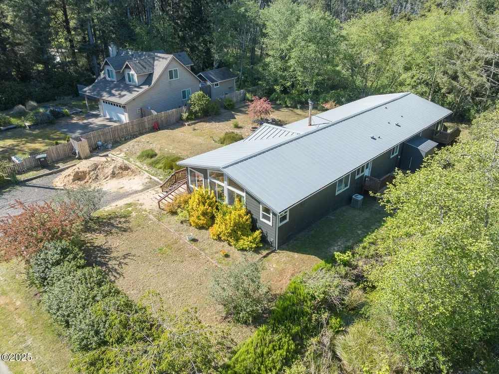 1460 NW Powe Dr, Seal Rock, OR 97376