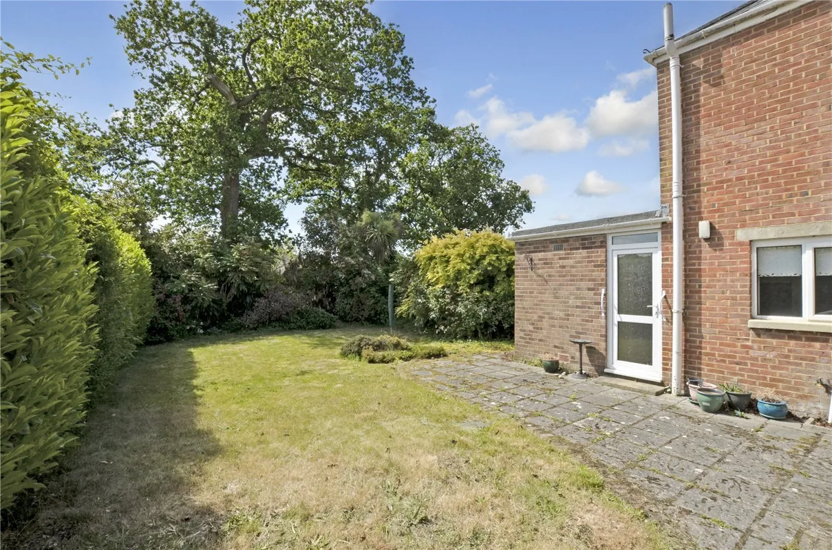 Ashurst Road, West Moors, Ferndown, BH22