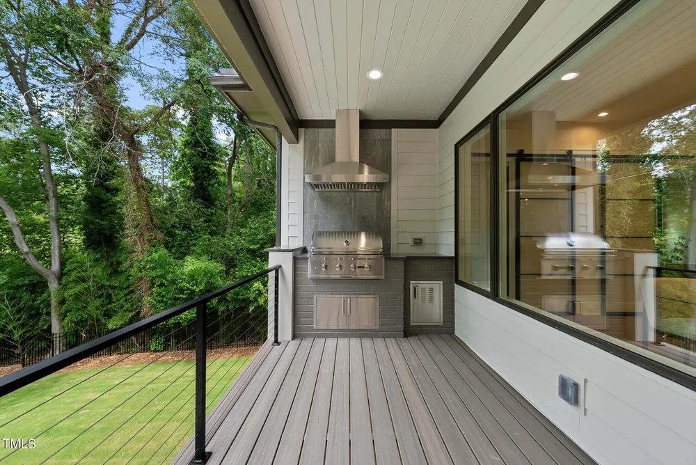 4123 Rockingham Dr, Raleigh, NC 27609