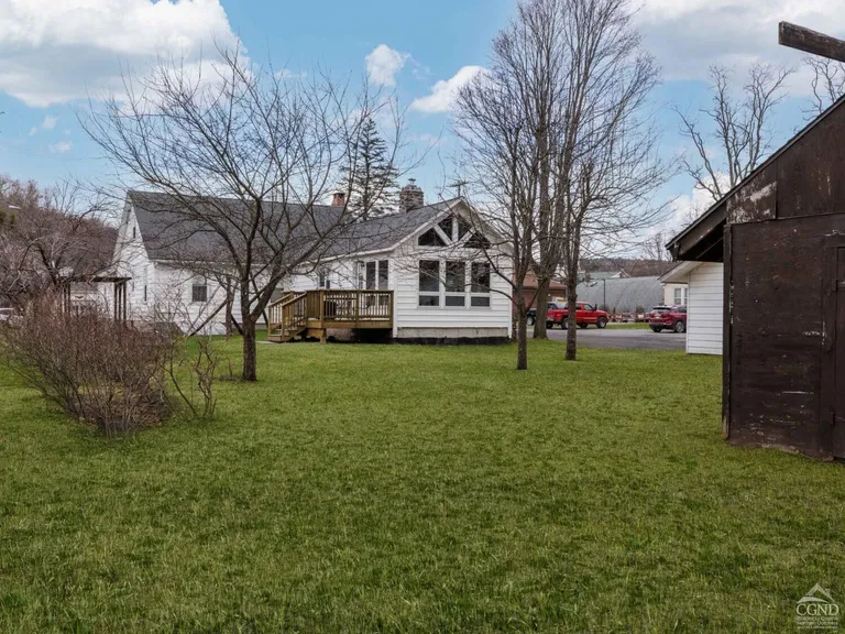 25 Vets Rd, Windham, NY 12496