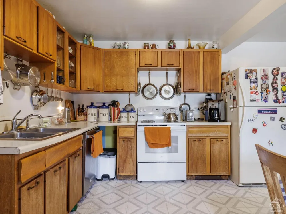 25 Vets Rd, Windham, NY 12496