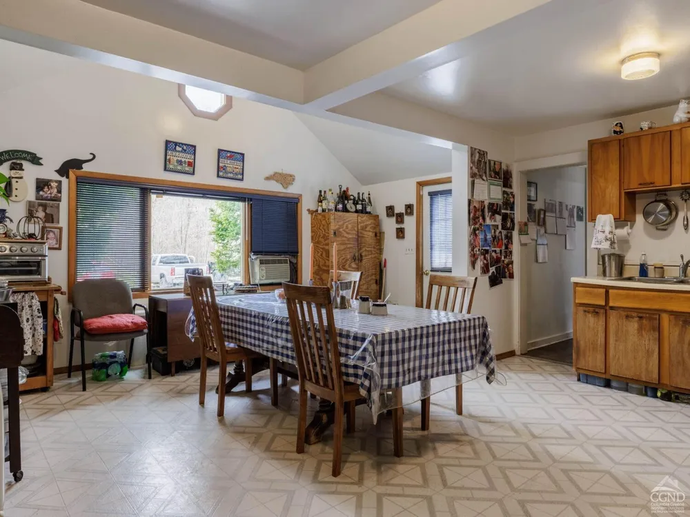 25 Vets Rd, Windham, NY 12496