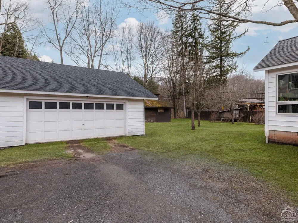 25 Vets Rd, Windham, NY 12496