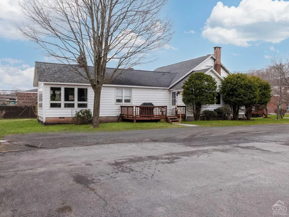 25 Vets Rd, Windham, NY 12496