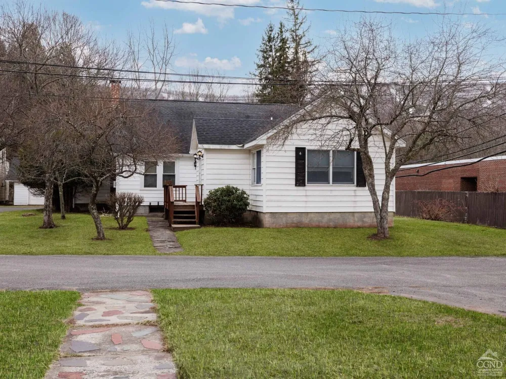 25 Vets Rd, Windham, NY 12496
