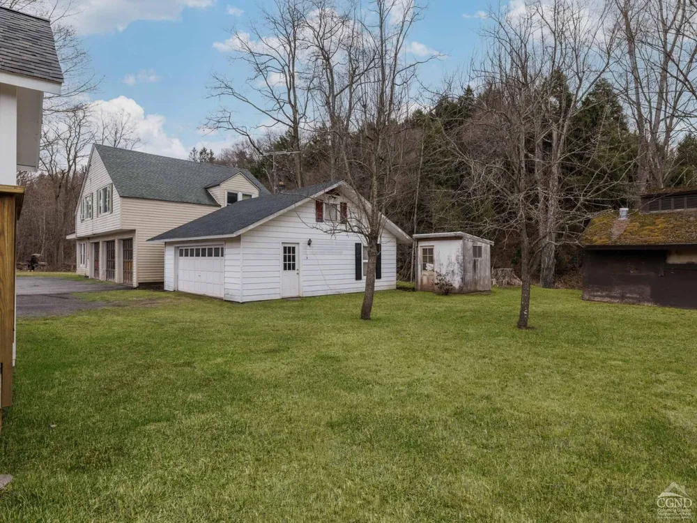 25 Vets Rd, Windham, NY 12496
