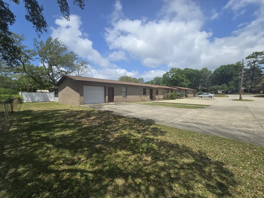 816 Lark St, Fort Walton Beach, FL 32547