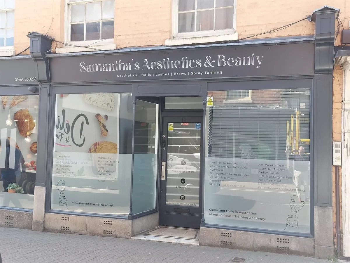 12 Market Place, Melton Mowbray. LE13 1XD
