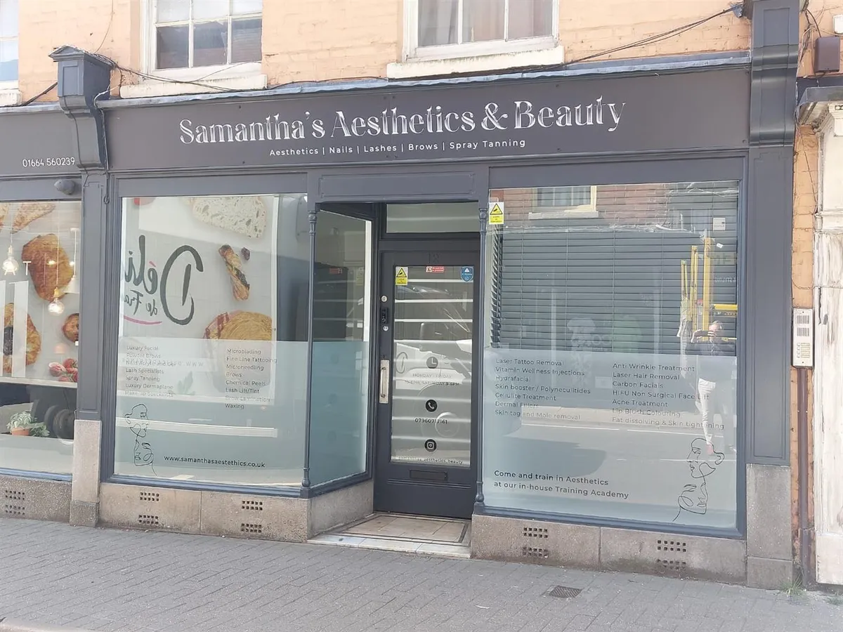 12 Market Place, Melton Mowbray. LE13 1XD