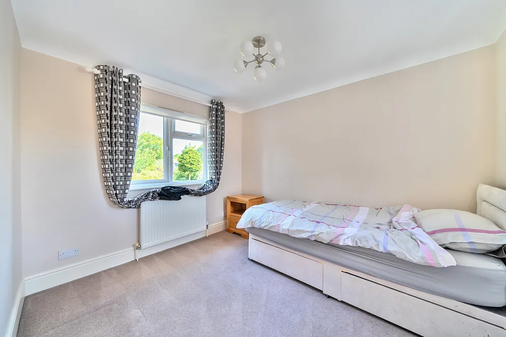 Bletchingley Road, Godstone, RH9 photo 13