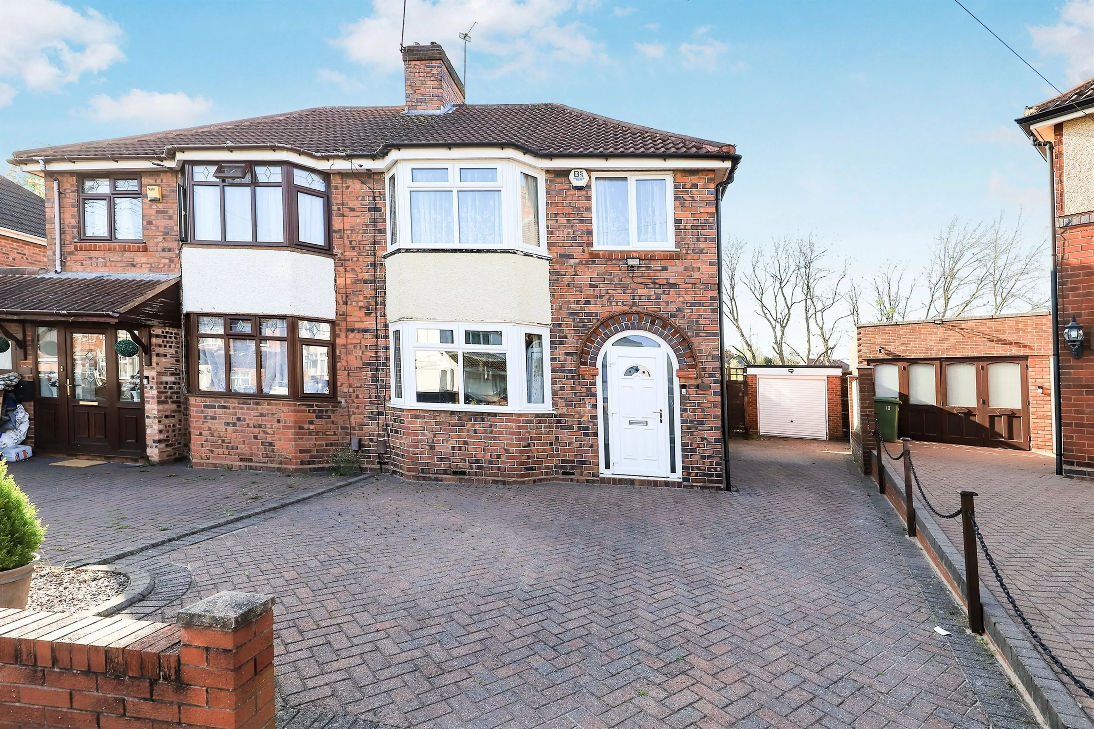 Property photo 0